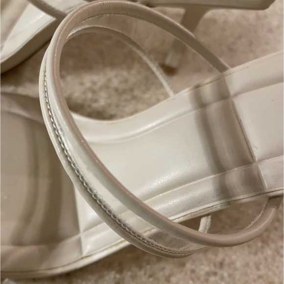 Zara, cream, wore two times. Too big for my narrow foot. Size 6 1/3-Euro 37. - Picture 5 of 10